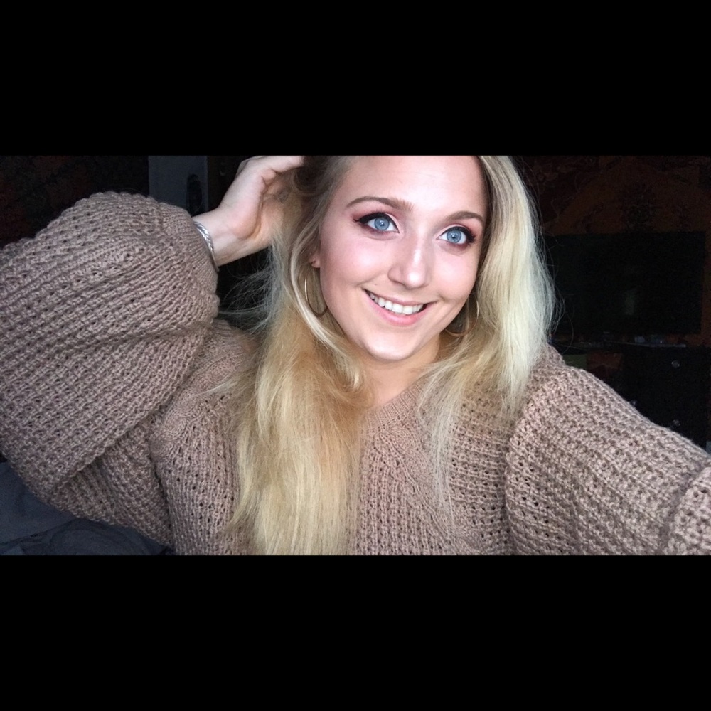 Meet your Posher, Goda